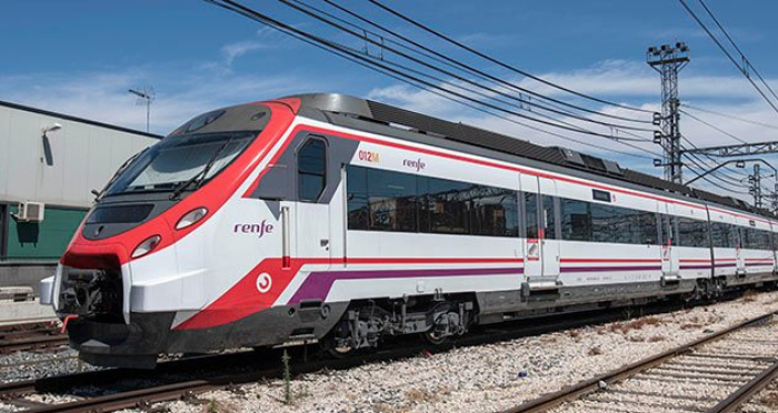 Renfe's tweet photo. 🧐 NUESTROS TRENES: Civia 

La característica más visible del Civia es su modularidad, que le permite formar composiciones de 2 a 5 coches en función de la demanda. 💺 Varían entre 414 y 997 plazas, según el número de coches que lo compongan.

Más info 👉 https://t.co/IBdJaN8apq https://t.co/xLDH2PId20