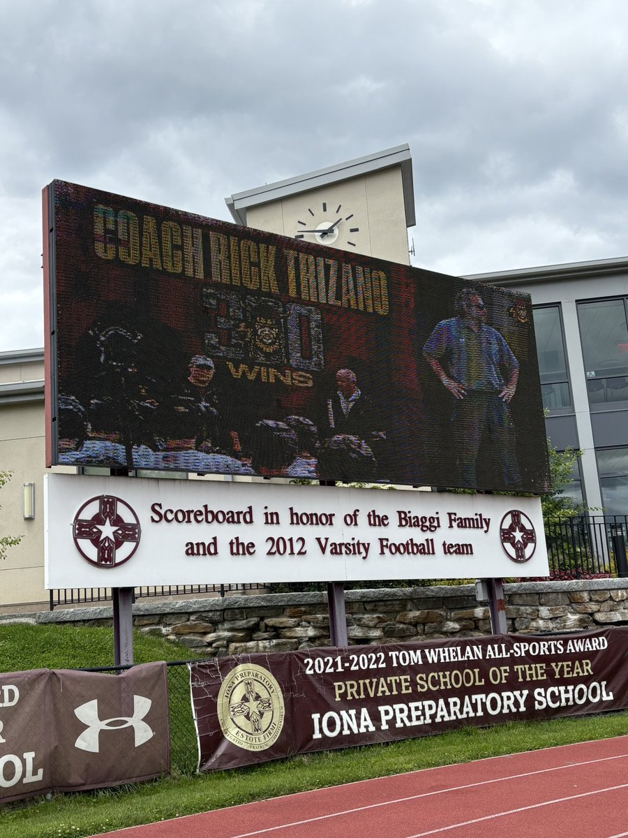 IonaPrepSports's tweet photo. 2025 NY Catholic AA State Champions + 300 career wins for Coach Rick‼️ 
Great Day to be a Gael. 
Congrats to our @ionapreplax team on their victory over Kellenberg. 
#GoGaels🥍 https://t.co/5aIypxtu41