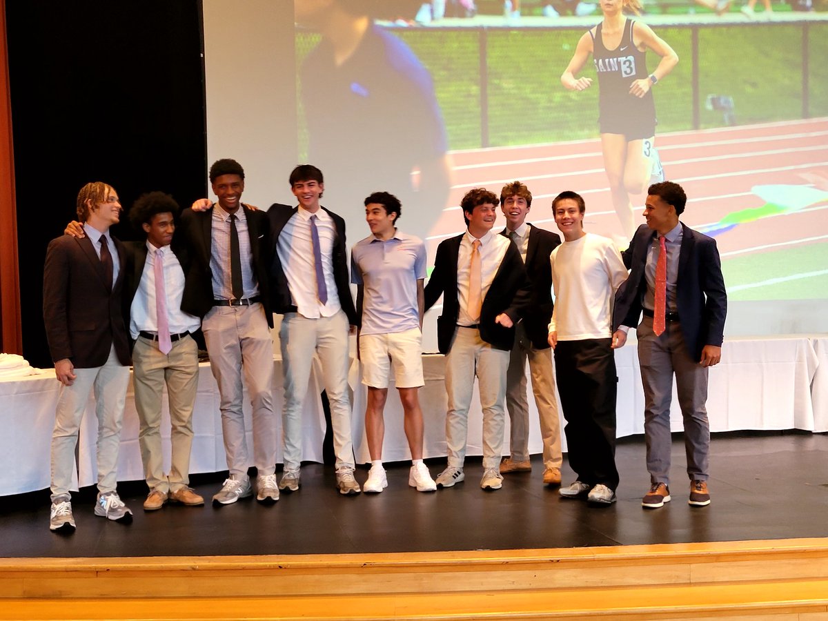 Robert J tweet media