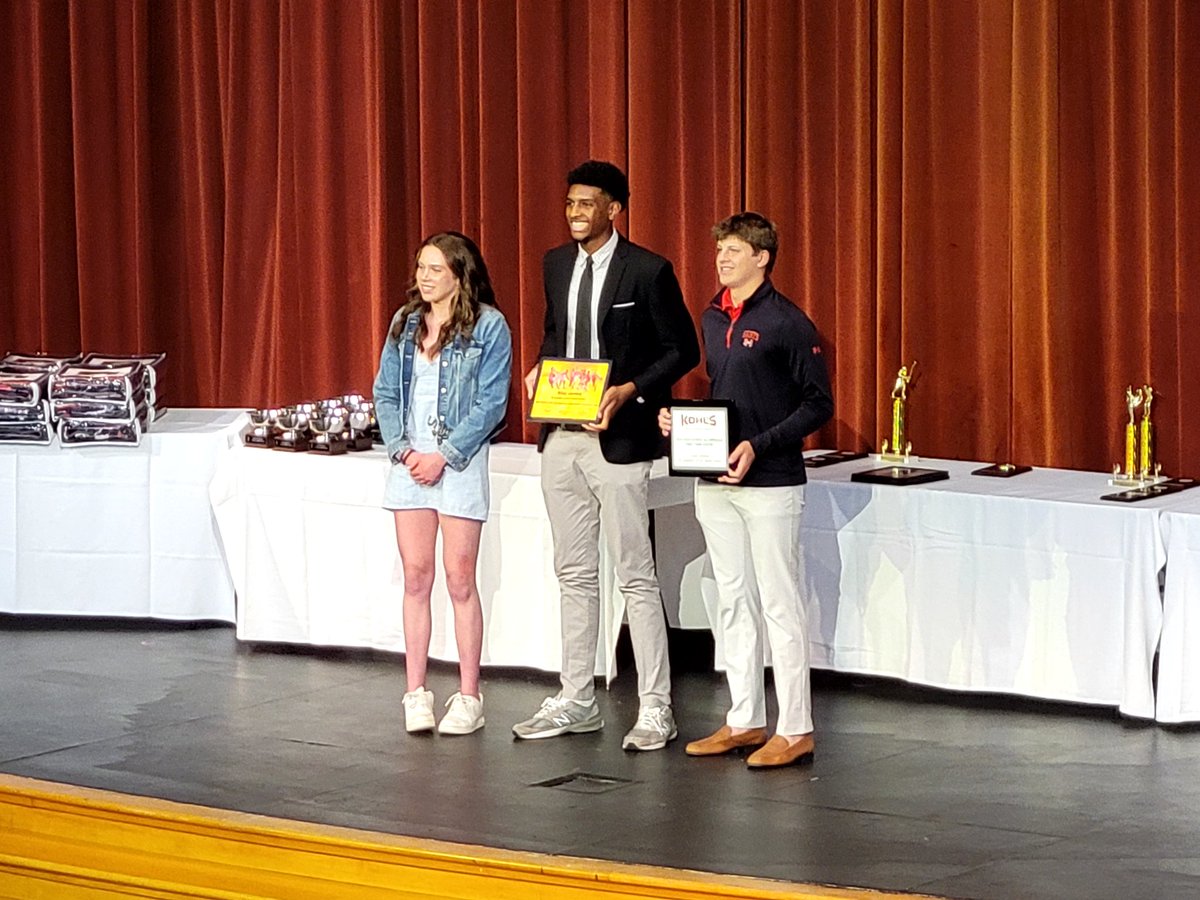 Robert J tweet media