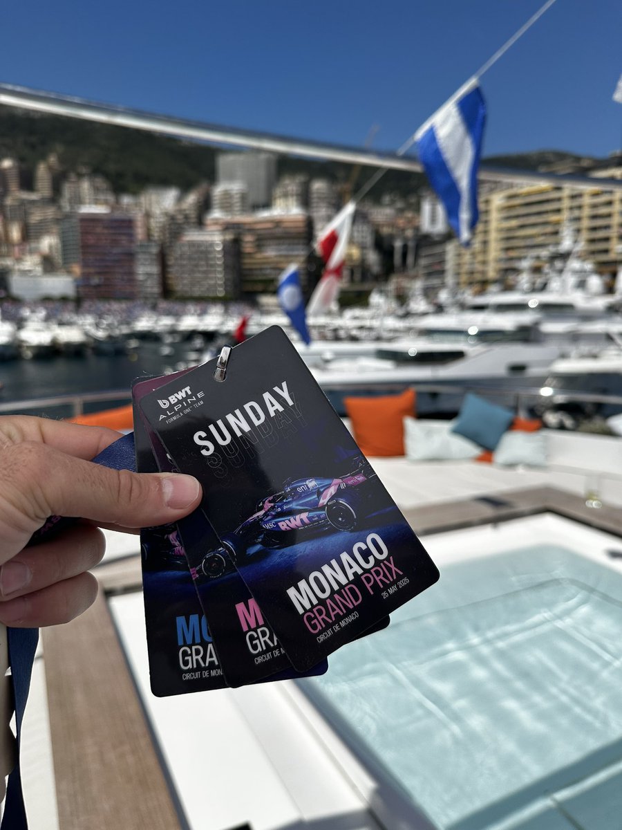 dyorjdr's tweet image. Hey @ApeChainHUB / @apecoin team,
Just wanted to say a huge thank you for the incredible opportunity to attend the Monaco F1 GP in such amazing conditions – the boat, the atmosphere… everything was absolutely next-level.
It was a real pleasure meeting some of the ApeChain crew…