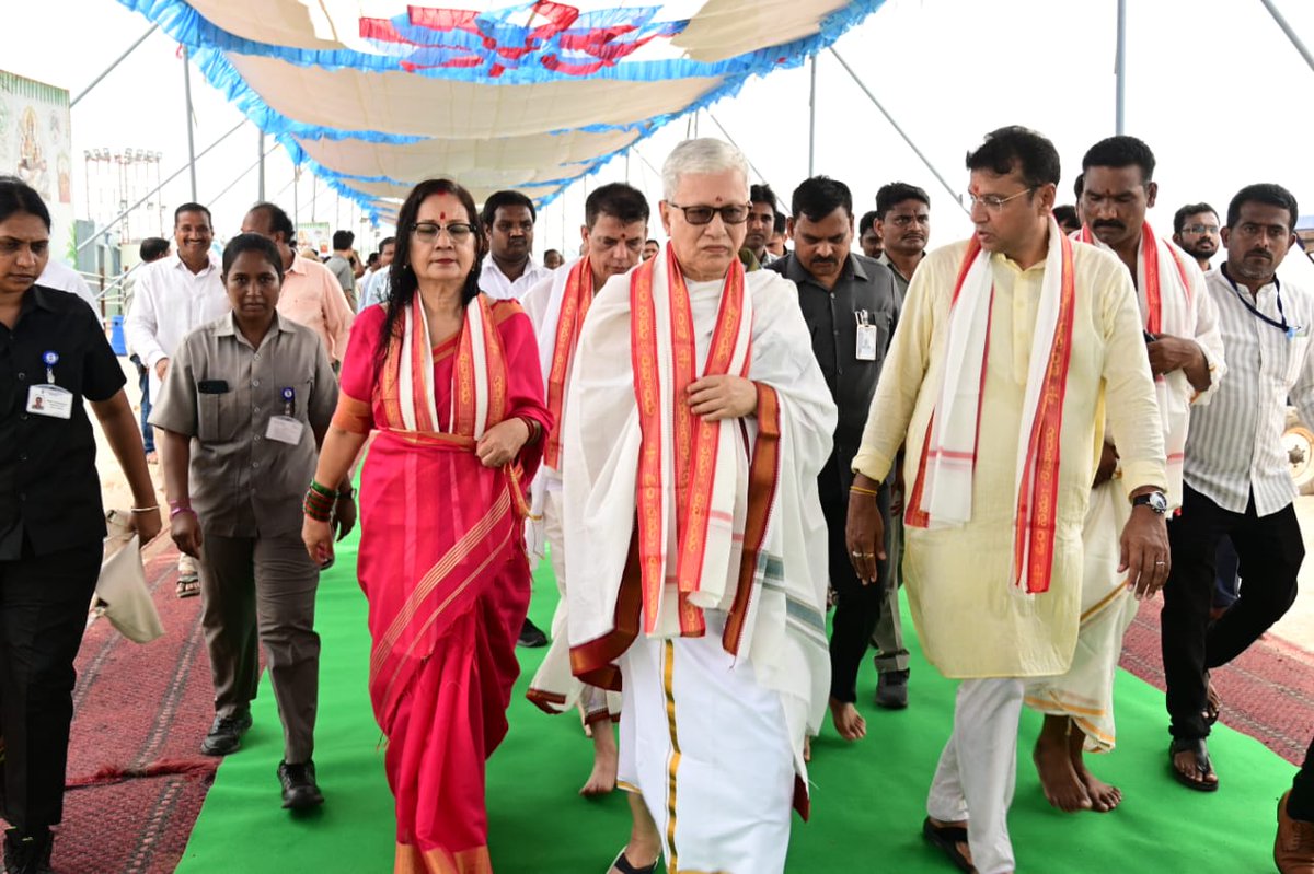 Collector_JSK's tweet photo. It was an honour to welcome the Hon'ble Governor of Telangana to Kaleshwaram on the auspicious occasion of Saraswati Pushkuralu. His visit inspires our ongoing efforts in organising the event. https://t.co/mEFbnJtx3x