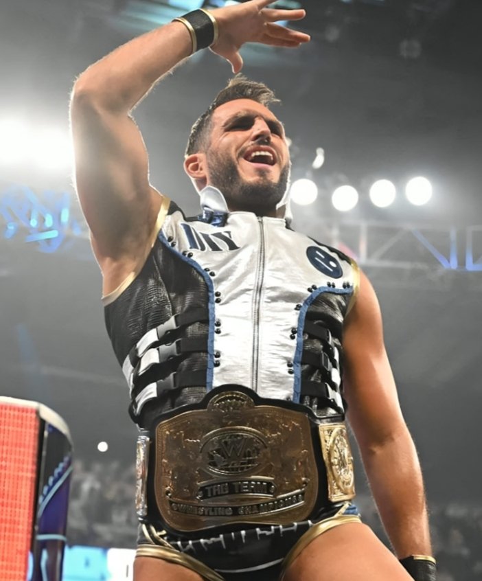 I MISS THE FEEL OF HOLDING GOLD, I NEED SOMETHING TO FILL THE VOID