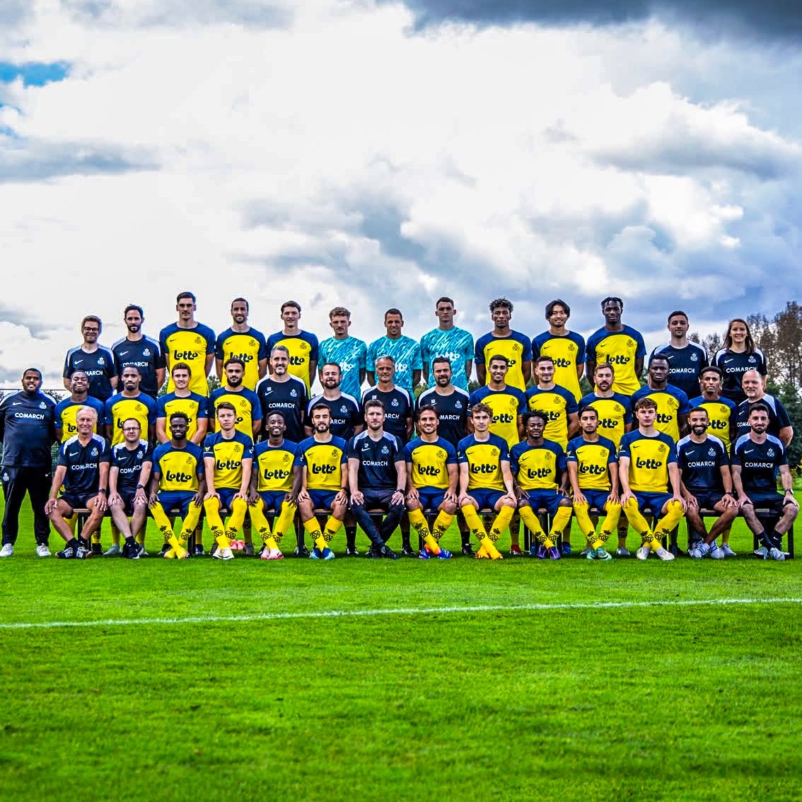 eurofootcom's tweet image. 🚨🇧🇪 Union Saint-Gilloise have just won their first league title in 90 YEARS! 🤯

Historic moment for the club! Confirmed winners of the Belgian league. 🥇🔵🟡