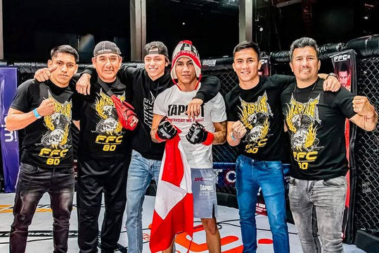 MMA__Matchmaker's tweet photo. 🇵🇪Jeremy de la Mata (8-0) extended his winning streak Friday at #FFC90 with an unanimous decision victory. de la Mata stands out in the Flyweight division with his extensive experience at only 21 years old. A name to remember for LATAM. https://t.co/BolsFm3srt