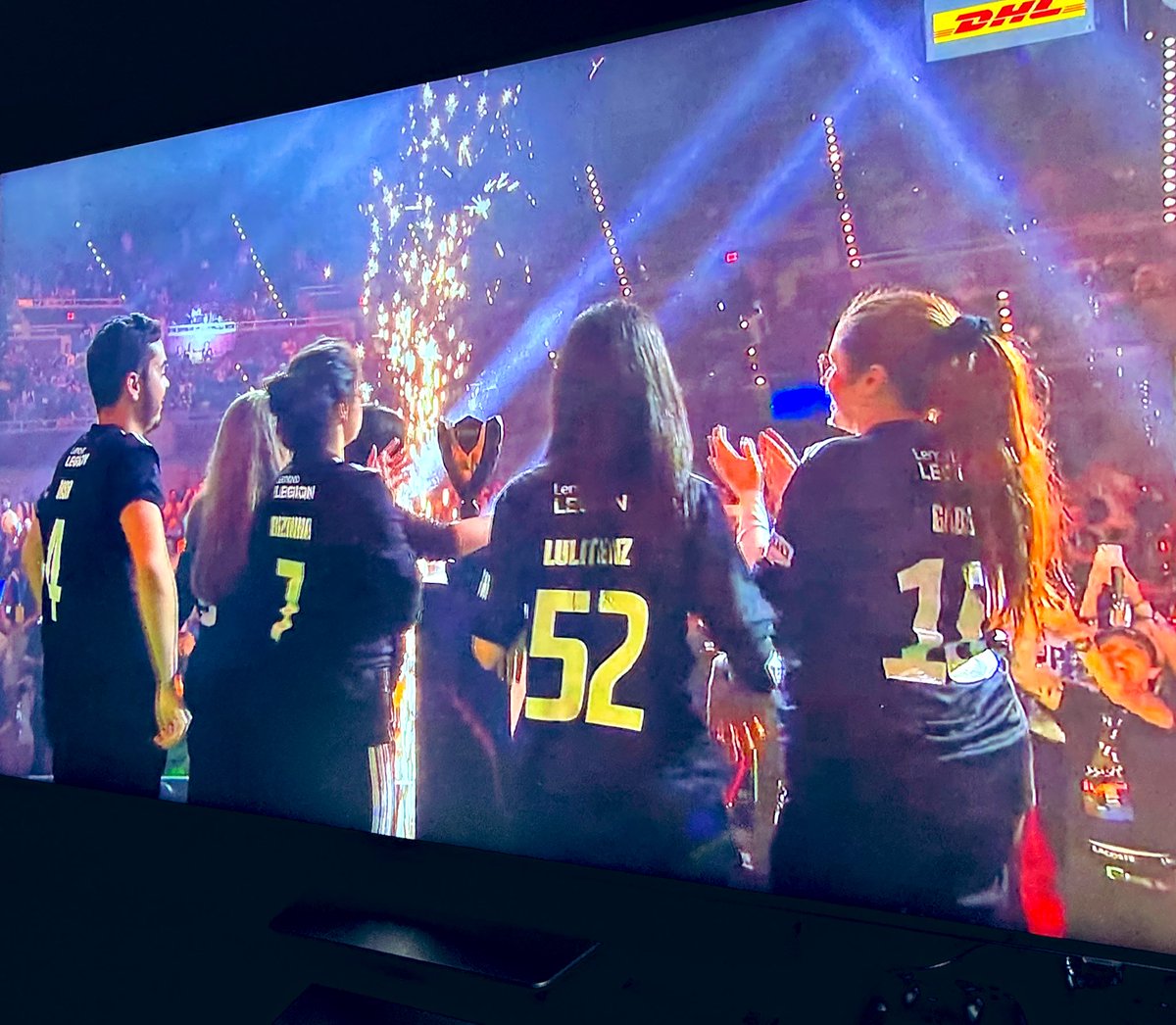 FURIA jaimepadua (@jaimepadua) on Twitter photo ANO DA PANTERA!! 🏆
CAMPEÕES DO MUNDO NO CS FEM! A maior equipe da história na região levanta mais um troféu! 
que momento da <a href="/FURIA/">FURIA</a>!!! 🇧🇷
É SÓ O COMEÇO PORRA!! ♥️ ANO DA PANTERA!! 🏆
CAMPEÕES DO MUNDO NO CS FEM! A maior equipe da história na região levanta mais um troféu! 
que momento da <a href="/FURIA/">FURIA</a>!!! 🇧🇷
É SÓ O COMEÇO PORRA!! ♥️