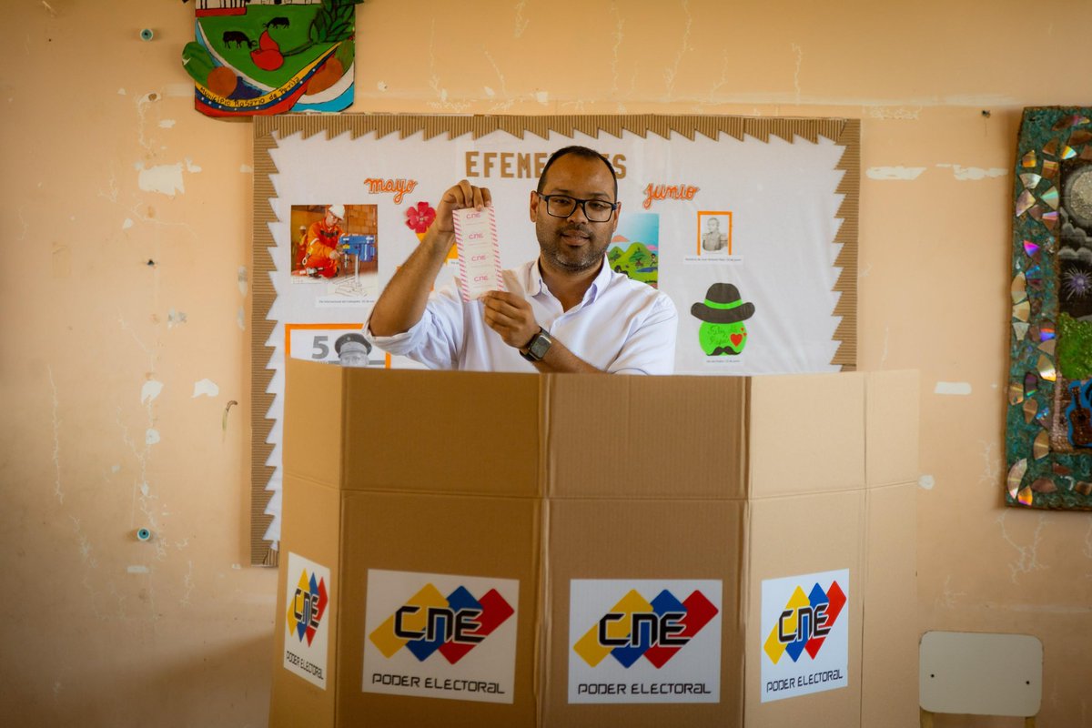 Mi razón es el Zulia.
Porque es la herramienta que tenemos los demócratas y no renunciamos a ella. 

#Elecciones2025