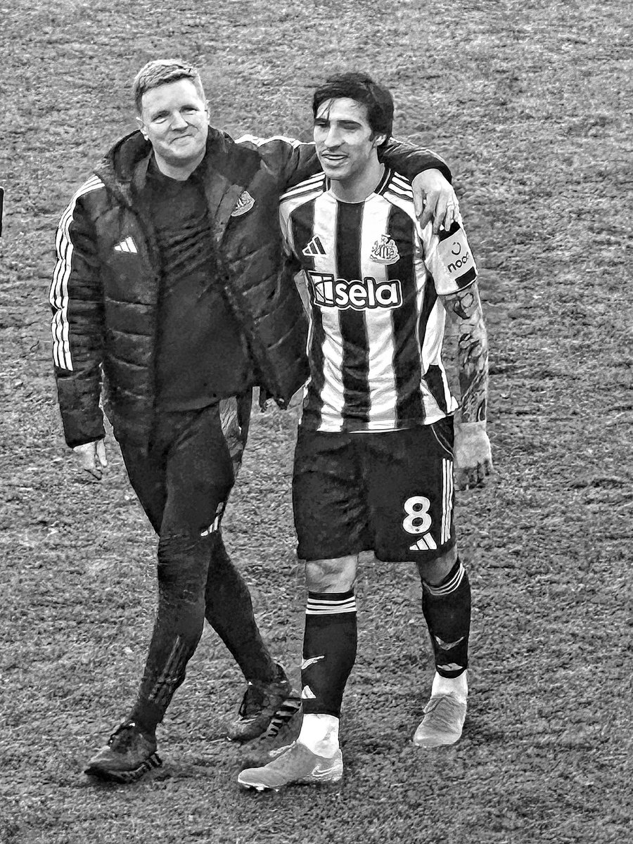 sasha blythe tweet media