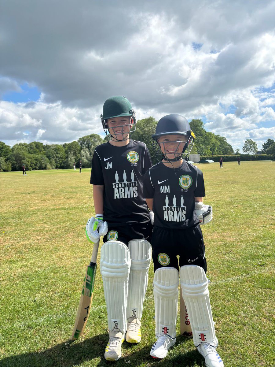 Batting as a pair today. Loving cricket season ❤️🏏