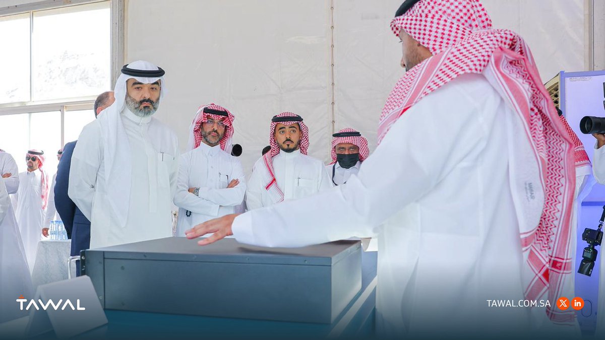 TAWAL (@tawal_ksa) on Twitter photo سعدنا بزيارة معالي وزير <a href="/McitGovSa/">وزارة الاتصالات وتقنية المعلومات</a> المهندس <a href="/aalswaha/">عبدالله عامر السواحهAbdullah Alswaha</a>، ومعالي نائب الوزير والمحافظ المكلف لـ <a href="/CST_KSA/">هيئة الاتصالات والفضاء والتقنية</a> المهندس <a href="/halohali/">م. هيثم بن عبدالرحمن العوهلي</a> لمقر #توال في مكة المكرمة، حيث استعرضنا جهودنا واستعداداتنا لتقديم أفضل خدمات البنية التحتية للاتصالات وتقنية المعلومات لموسم الحج 1446 هـ.
#يسر_وطمأنينة سعدنا بزيارة معالي وزير <a href="/McitGovSa/">وزارة الاتصالات وتقنية المعلومات</a> المهندس <a href="/aalswaha/">عبدالله عامر السواحهAbdullah Alswaha</a>، ومعالي نائب الوزير والمحافظ المكلف لـ <a href="/CST_KSA/">هيئة الاتصالات والفضاء والتقنية</a> المهندس <a href="/halohali/">م. هيثم بن عبدالرحمن العوهلي</a> لمقر #توال في مكة المكرمة، حيث استعرضنا جهودنا واستعداداتنا لتقديم أفضل خدمات البنية التحتية للاتصالات وتقنية المعلومات لموسم الحج 1446 هـ.
#يسر_وطمأنينة