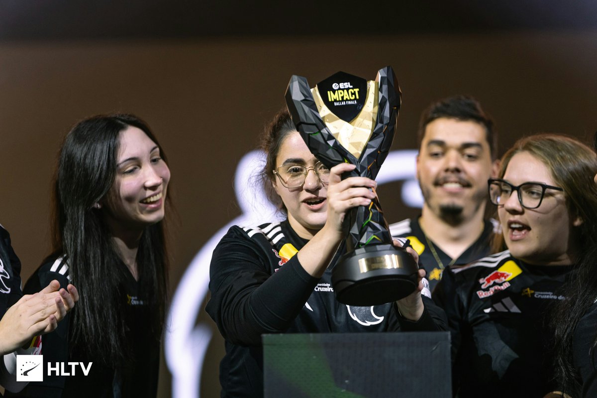HLTVorg's tweet photo. New ESL Impact champions 🇧🇷🏆 @FURIA 

📸 @theMAKKU https://t.co/6Haq8ZlzTl