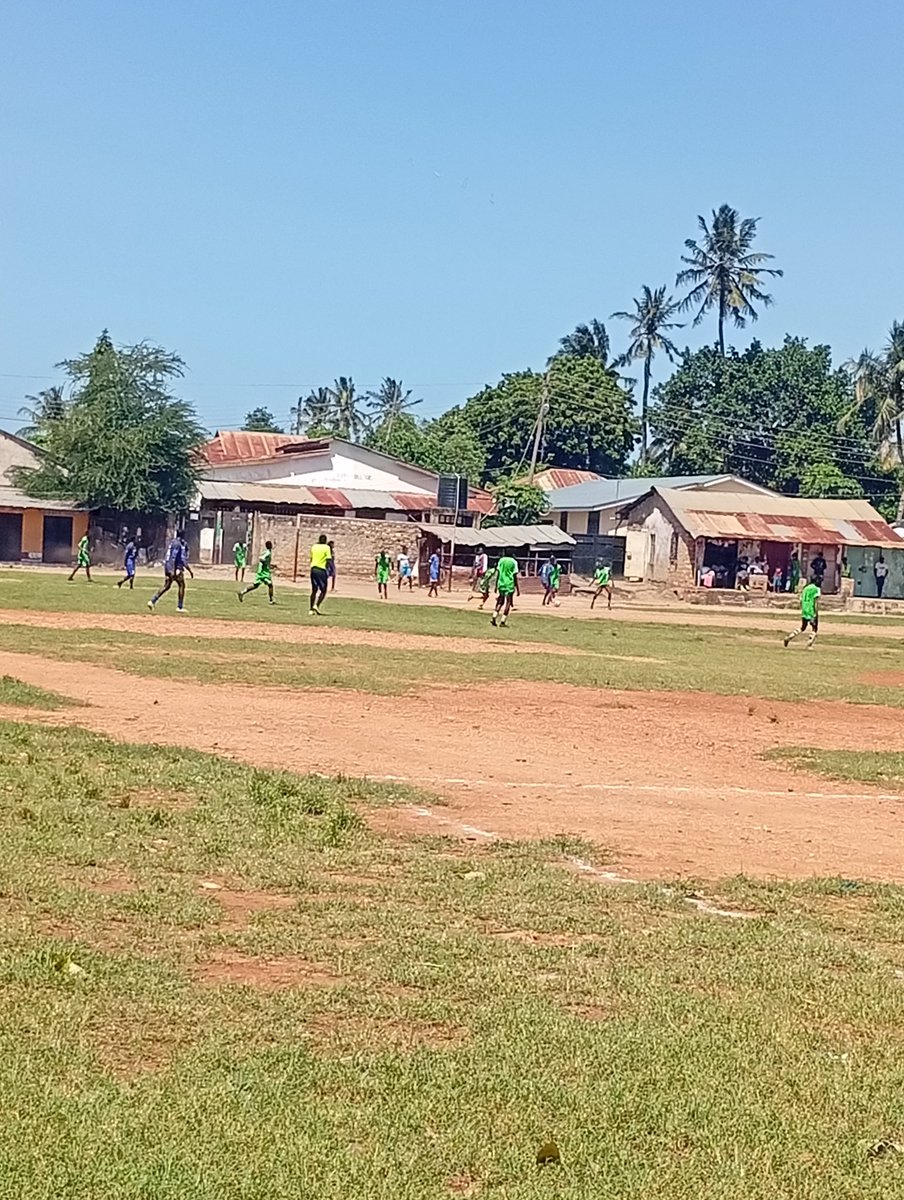 Helpabroda initiative tweet media