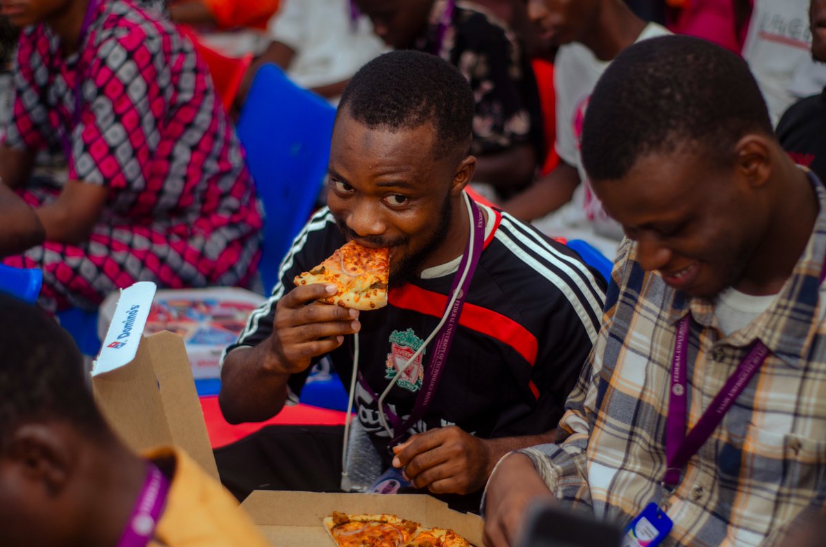 LeomOfThings's tweet photo. It was an honor, hosting this year's #globalpizzaparty alongside @ARTaoheed. The numbers are surprising. Hosting 150+ people for the Pizza Party.

Thank you @Pizza_DAO @RarePizzas @snack_man and a big shout-out to our community partner @DablClub https://t.co/cmSq9XJdrZ