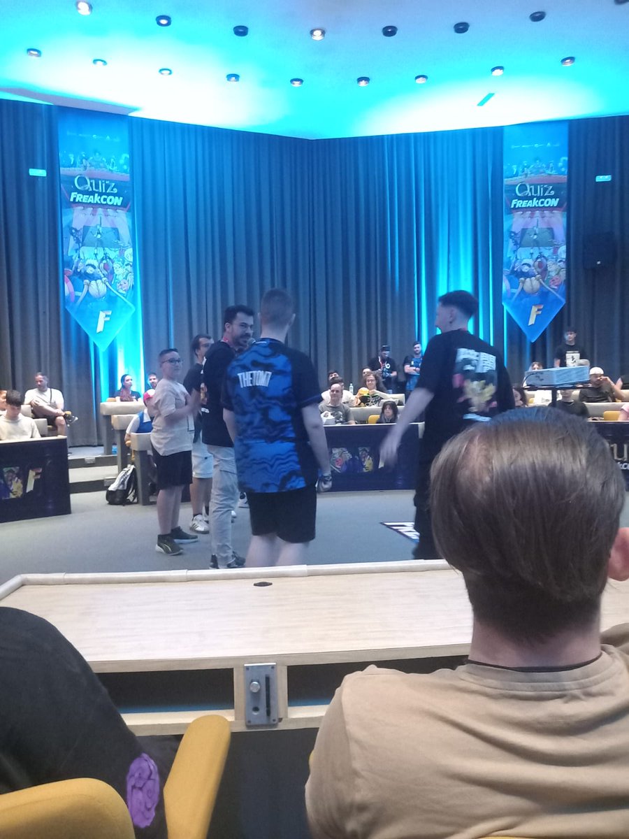 La Freakcon 2025 ha sido increíble. Me lo he pasado genial con los Enses. 
Dejo un mini hilo de fotos.