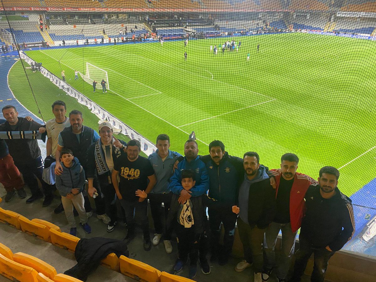 Bu zor günlerde mücadeleyi bir an bile bırakmayıp Demirspor’a yakışır şekilde formanın hakkını veren tüm futbolcularımızın ve takımımızı yalnız bırakmayan cefakar taraftarlarımızın yüreğine sağlık.

#ŞimşeklerGrubu