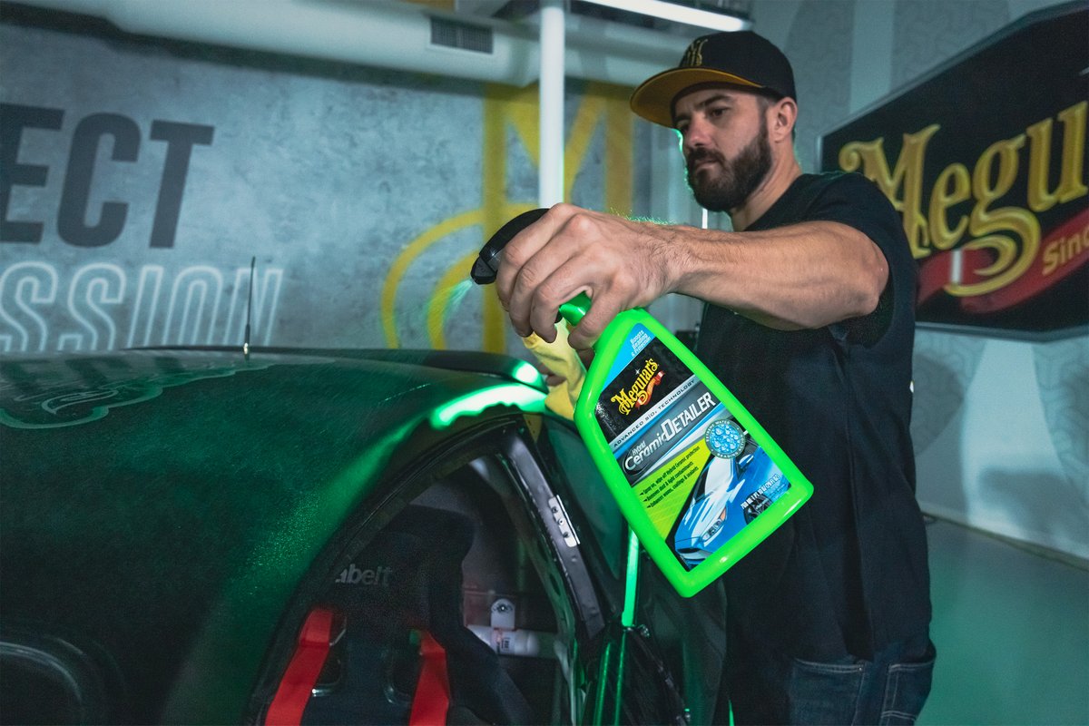 Meguiars's tweet image. Need to remove light dust? Hybrid Ceramic Detailer will gently lift light dust &amp;amp; fresh contaminants &amp;amp; add a bit of ceramic protection at the same time!
In the Bay with @ryanlitteral Paint @gonzalezgarage

#meguiars #drifting #detailer #sunoco #ReflectYourPassion