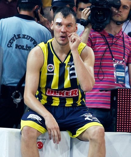salcareyiz's tweet photo. Bu bizim hikayemiz.. Fenerbahçe Beko Avrupa Şampiyonu 🥹 https://t.co/9siivPYnBy