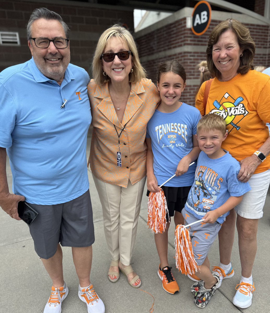 Donde Plowman (@dondeplowman) on Twitter photo Glad to see Eric and Elaine Zeanah and meet their grandchildren, MacKenzie and Conrad, at <a href="/Vol_Softball/">Tennessee Softball</a> today. Grateful for their support and passion for <a href="/Vol_Sports/">Tennessee Athletics</a>!
#GBO ๐ Glad to see Eric and Elaine Zeanah and meet their grandchildren, MacKenzie and Conrad, at <a href="/Vol_Softball/">Tennessee Softball</a> today. Grateful for their support and passion for <a href="/Vol_Sports/">Tennessee Athletics</a>!
#GBO ๐