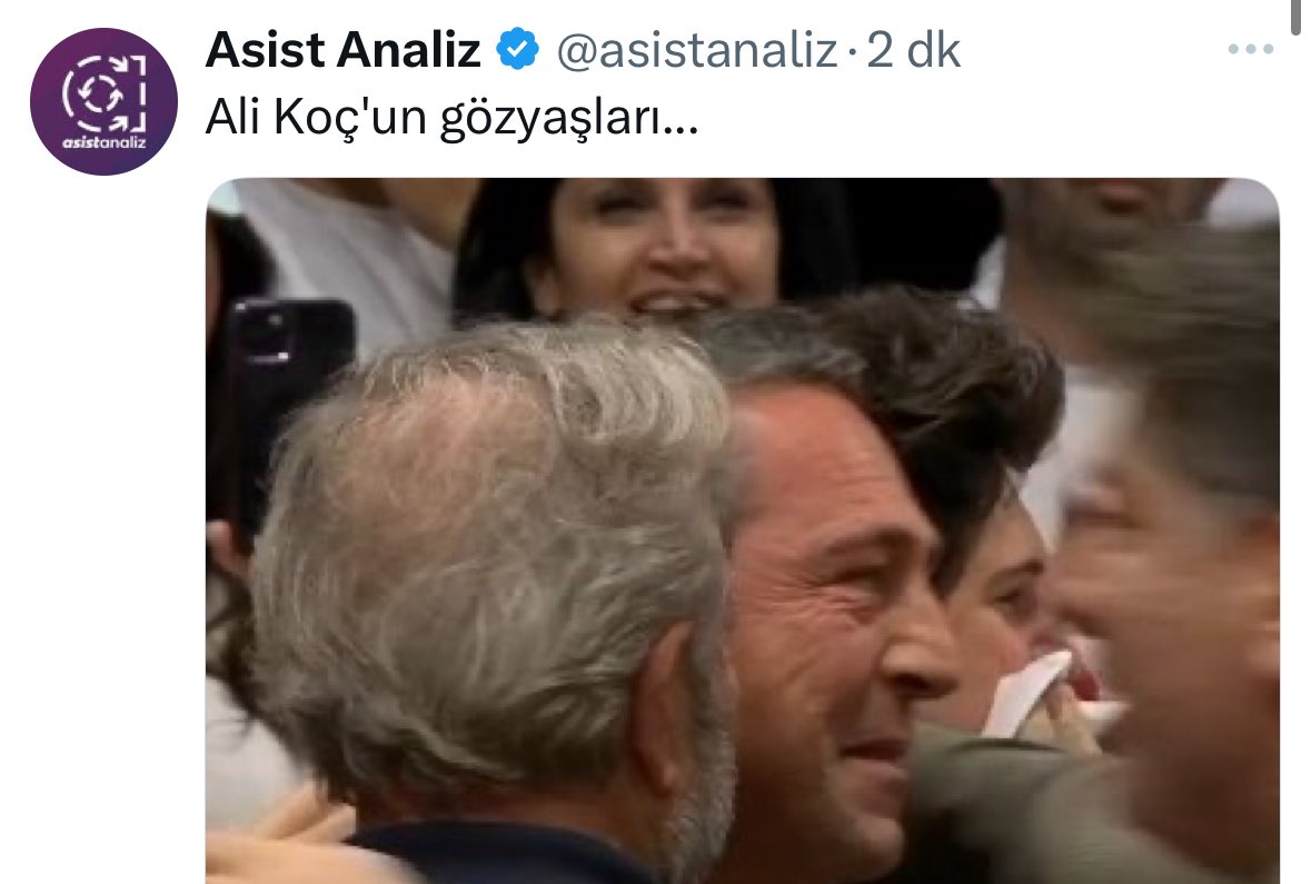 Jalminha_'s tweet photo. Duygusallıklarla beraber imza süreci azalarak biter.
1-2 transfer ile tüm taraftarı yine dolandırır.
2026 Mayısı bize getiren bir galibiyettir💛💙 https://t.co/4RzktpmbNC