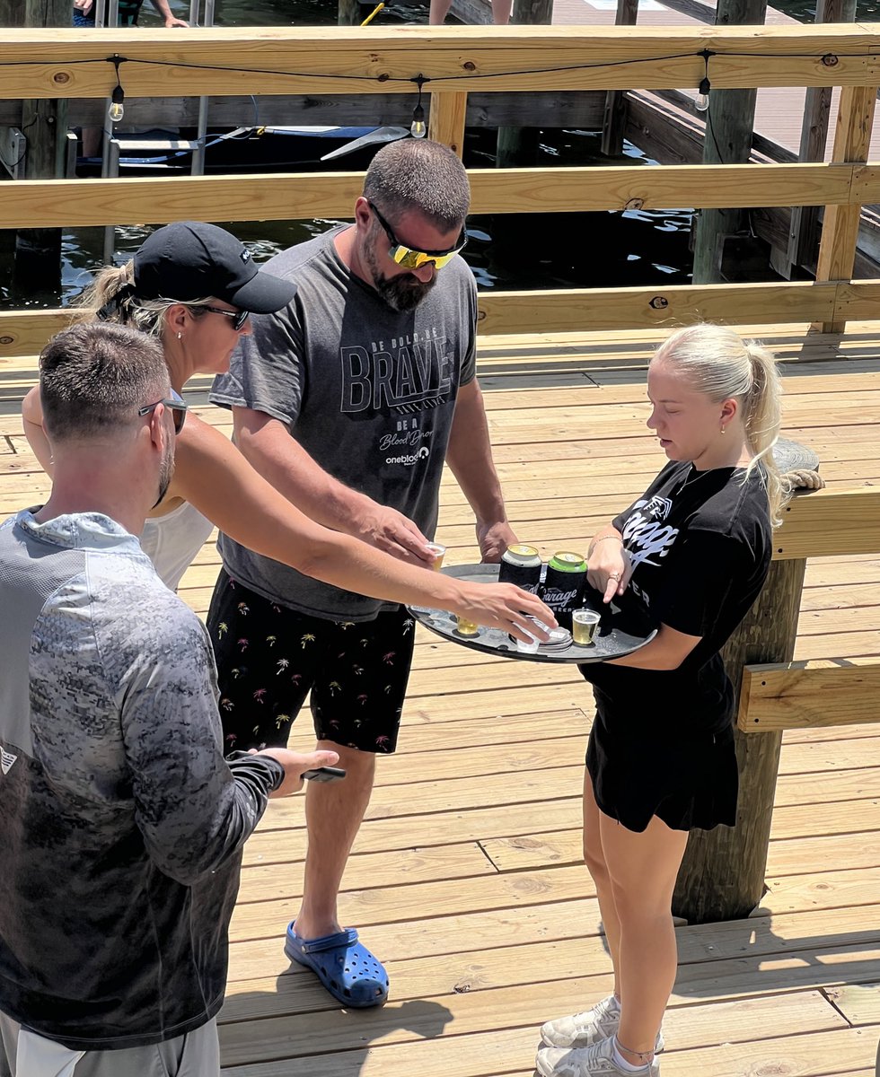 RichRickards's tweet photo. Emmy killing it giving samples of the best beer around. @tkelce @JasonKelce @GarageBeersMike @GarageBeerCo https://t.co/5SMiNYONsV