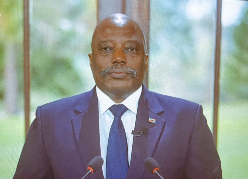 MKalavanda's tweet photo. Oyo zoba to kizengi ? https://t.co/njjxuTMdwm