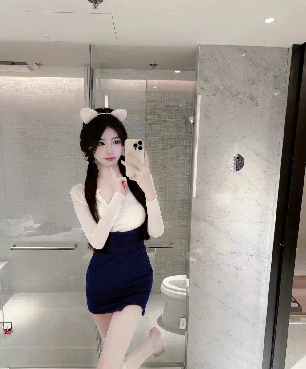 心怡  164 23歲 C+ 47
#台北不二價30000 
這也是她的工作 會玩 姿勢多  會挑逗
不變態 超級淫蕩 很愛舔蛋 做愛不喜歡束縛

大G聯絡方式  gleezy.net/g448mp
#喝優質本土外送茶找小蘭
#賴🆔  0964613 
小飛機聯絡方式：t.me/yd52013