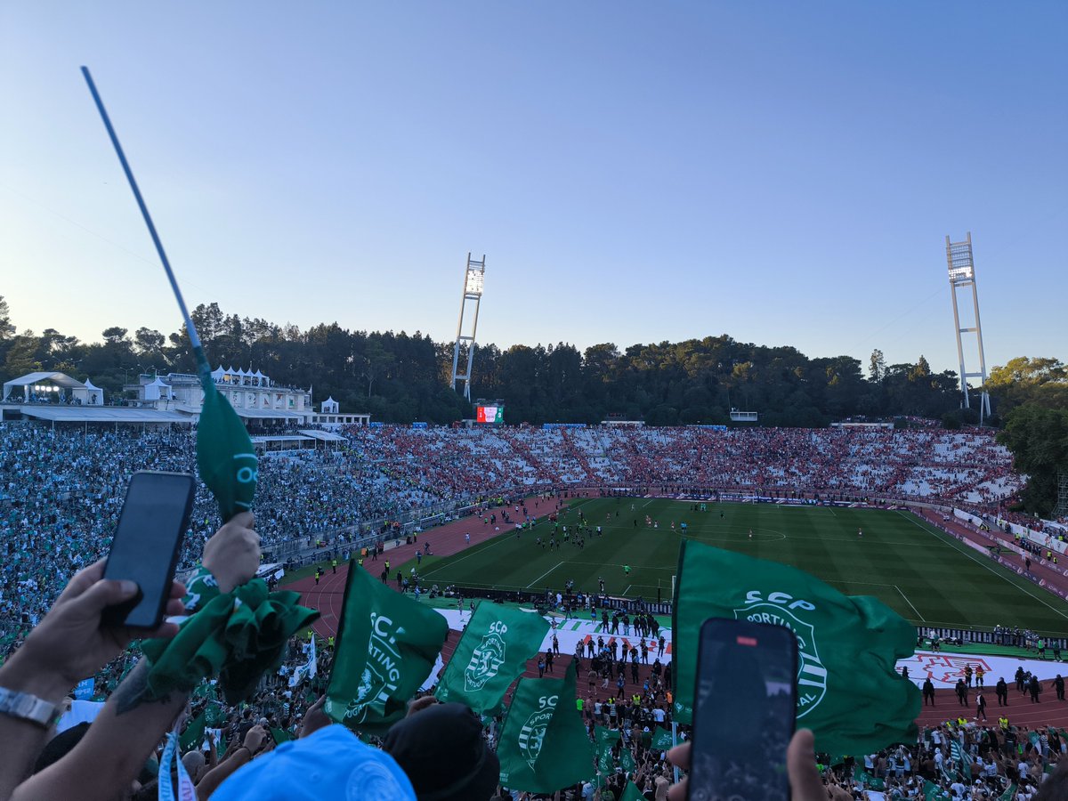 A Taça de Portugal é do Bicampeão 
#SportingCP