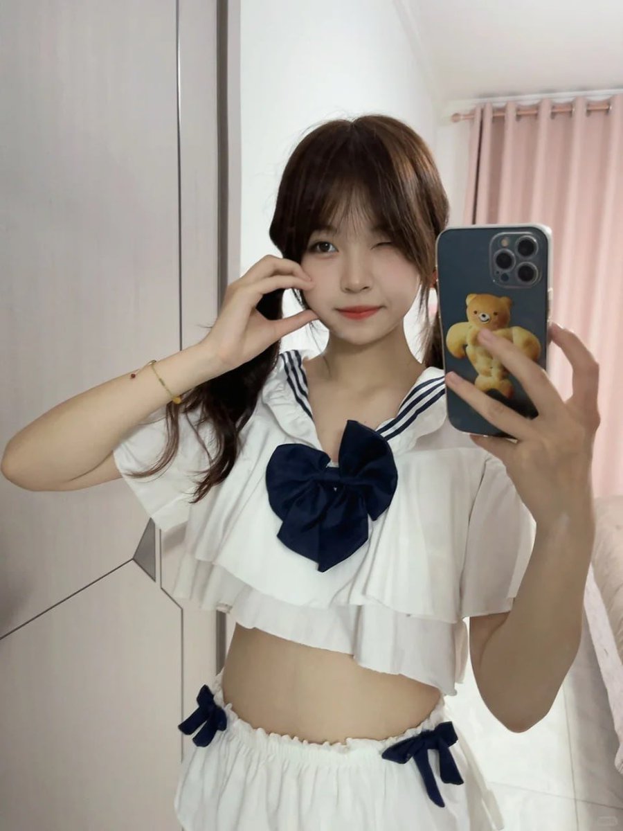 馨馨   158  B  43  20歲
#台北不二價38000
嬌嫩學生妹 遭渣男欺騙下海尋安慰技術不是很熟練 
需要哥哥調教私密處粉嫩飽滿 
小穴一吸一收夾的很緊  讓哥哥體驗極致的快感

大G聯絡方式  gleezy.net/g448mp
#喝優質本土外送茶找小蘭
#賴🆔  0964613 
小飛機聯絡方式：t.me/yd52013