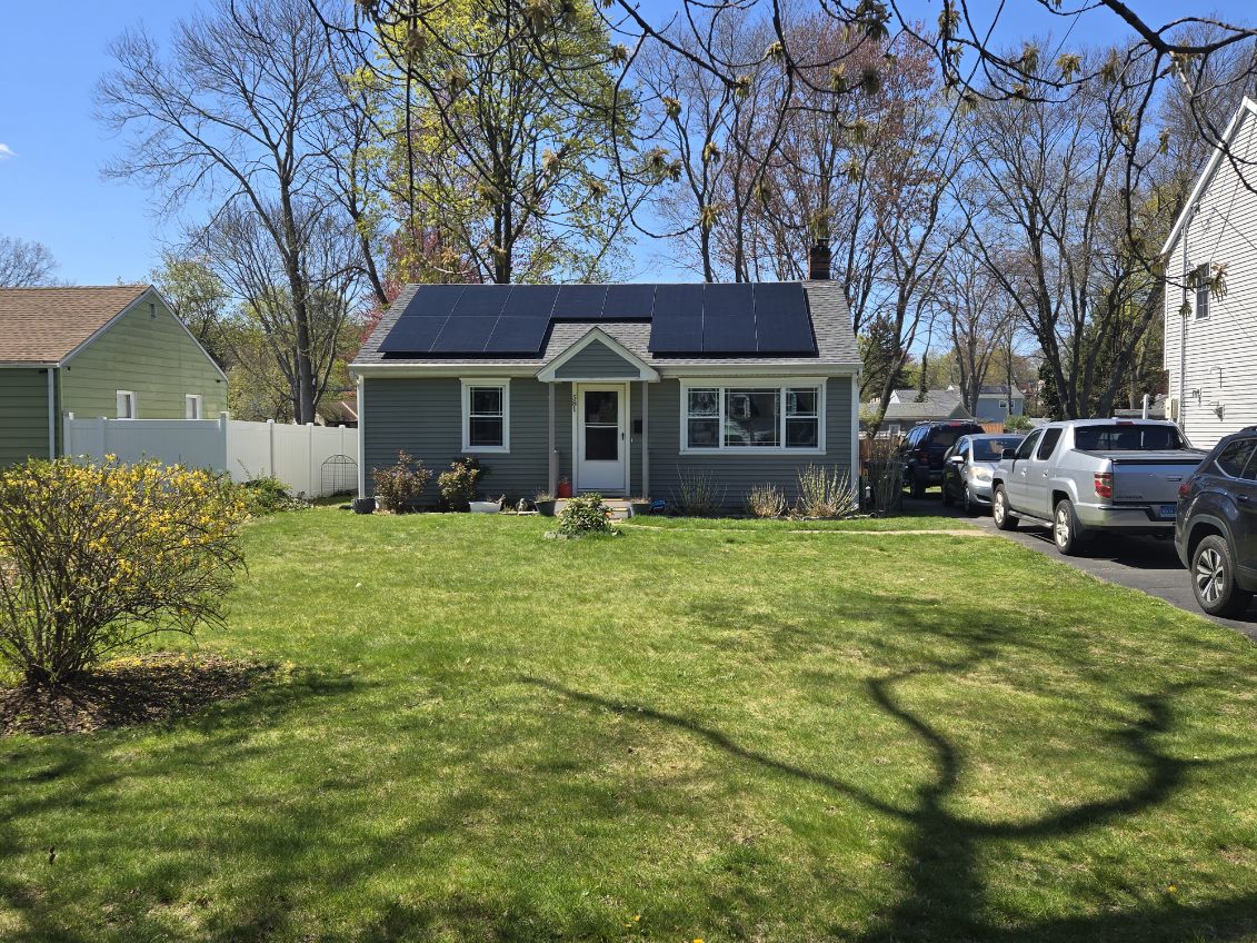 Sunshine is free. And with iSP, your solar panels for your home experience feels that way too. ionsolarpros.com/solar