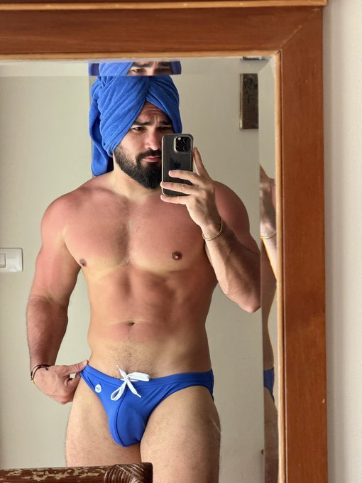 Free dick pics to those who comment