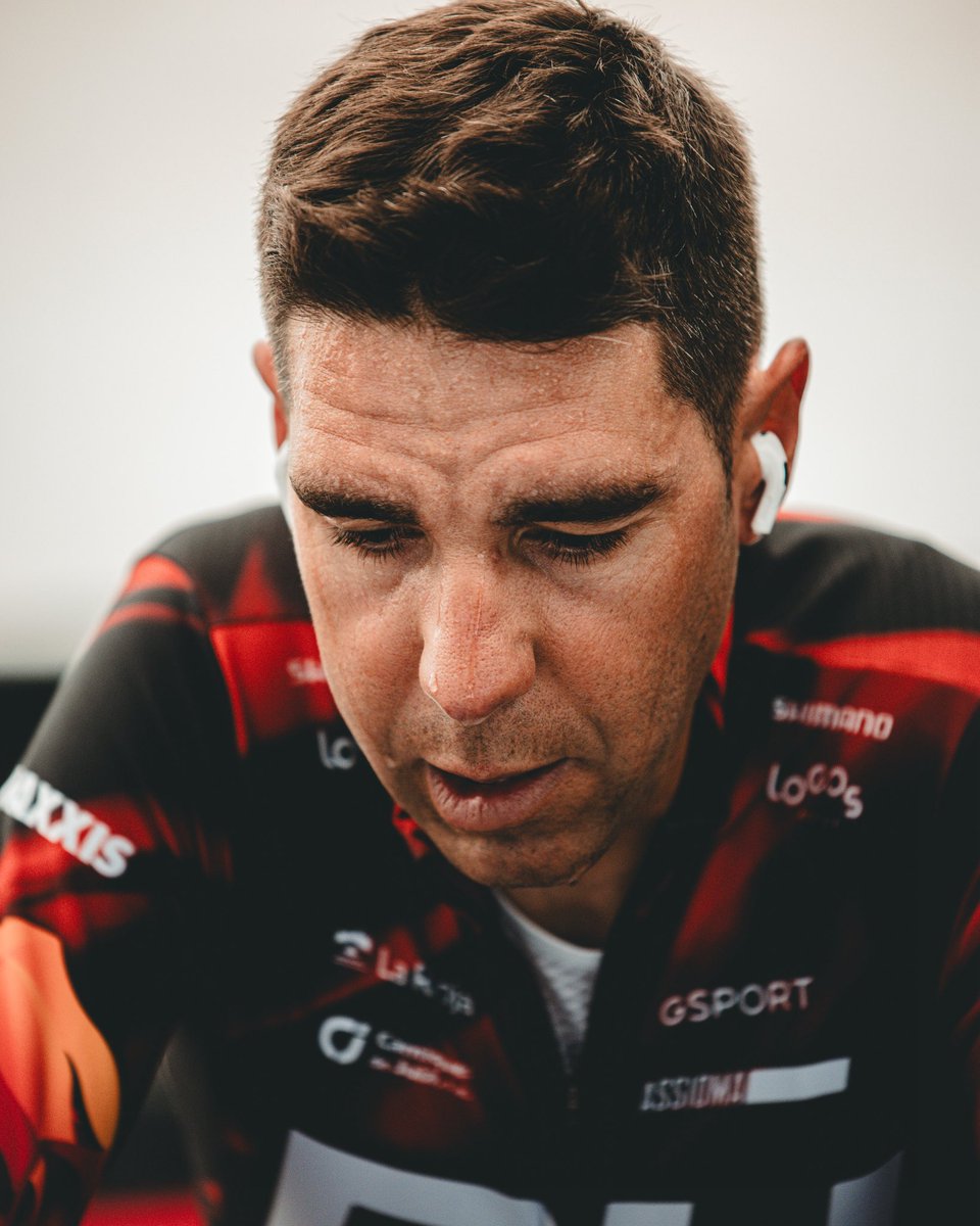 Me siento decepcionado con la carrera que he tendió hoy, sobre todo con algunos corredores que no respetan al resto de sus compañeros por ser quien son. 
Yo agradezco que venga a correr y que le den toda la visibilidad a la @uci_mtbworldseries que es muy importante. 
P. 58º