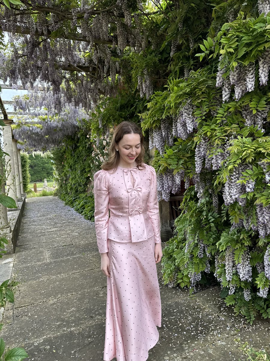 Zenouska's tweet photo. 🌸🌸🌸 https://t.co/ijKHtIOL09