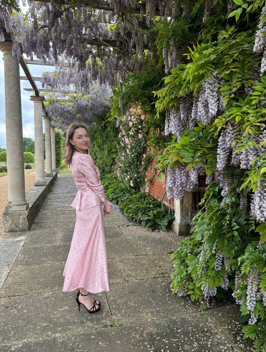 Zenouska's tweet photo. 🌸🌸🌸 https://t.co/ijKHtIOL09