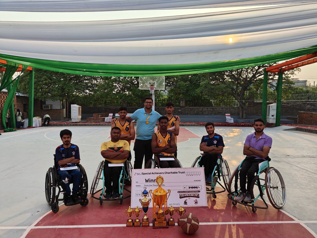 Sportworks360's tweet photo. Delhi Team Winner of the wheelchair basketball tournament held in Manav Rachna university from 23-24 May 2024.

Our team played 4 matches between Haryana,Madhya Pradesh and Uttar Pradesh. https://t.co/fmaZfPuDlW