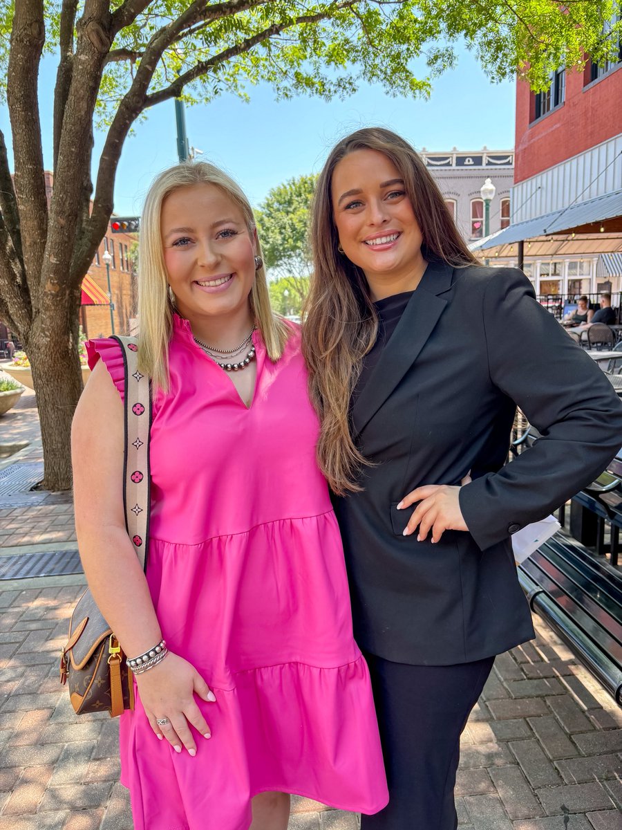 kenziebsanders's tweet photo. On Friday, I had the pleasure of attending an intimate lunch hosted by @pamlittletx in honor of this years Republican Women of Greater North Texas Pam Little Texas SBOE Scholarship award winner, Camryn Craddock (of #HoweTx!) π©πΌβπ«ππ
Camryn has a fascinating resume already and will continue her success at @TAMU studying #AgCommunications! It was such a joy to meet Camryn and her wonderful mother and learn more about the advocacy her family has been involved in regarding the importance of #AgEducation in Texas.
β¨Side note!β¨ Camryn and her sister have an online jewelry store; Caney Creek Company! Check them out at the link in comments π©΅