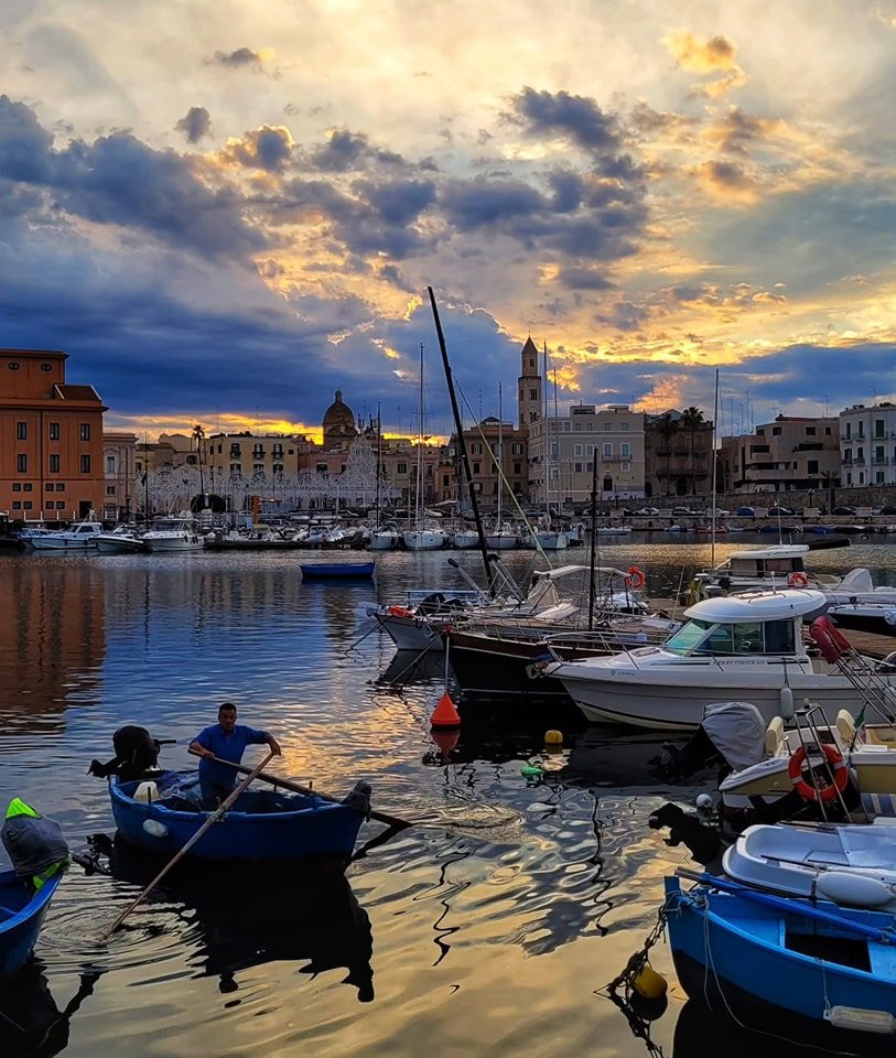 MagnificaLounge's tweet image. Fin de journée...
#sunset #porto #harbour #boats #beautiful #photo
📷@Roseinfiore