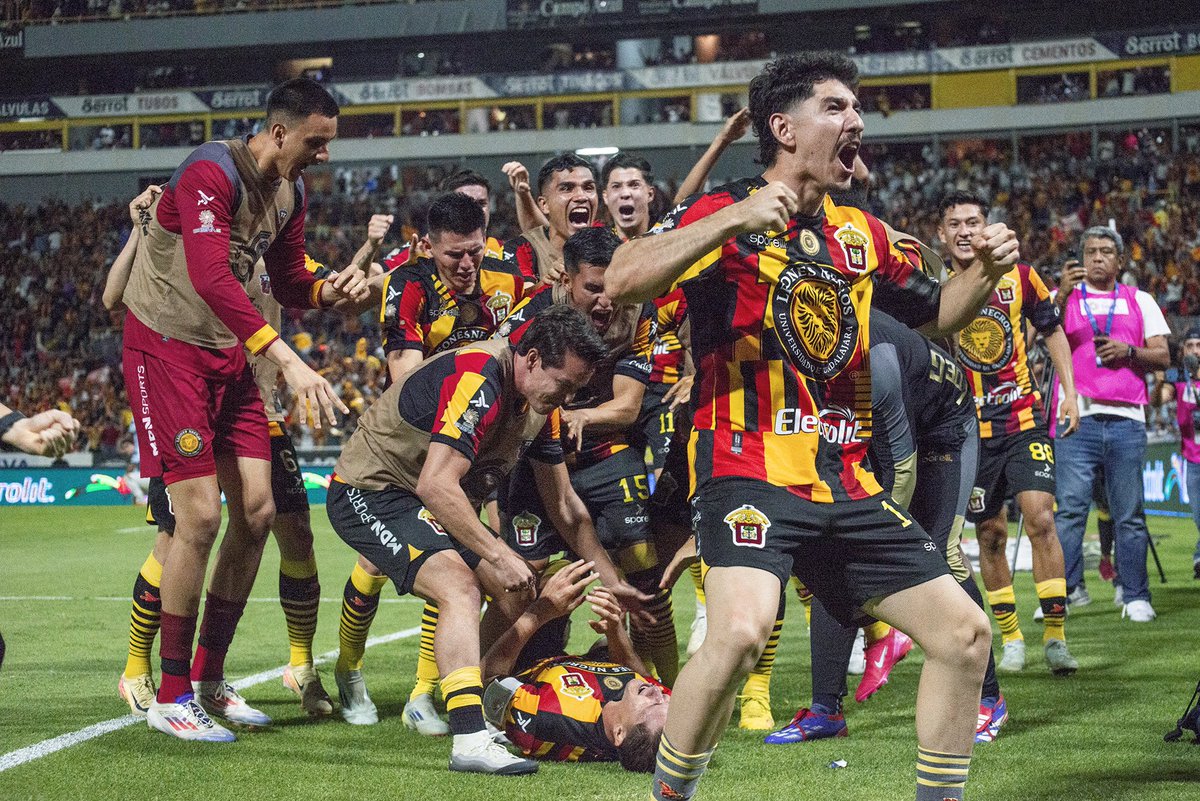 ✨ 1000 % DE AURA ✨🦁

C🖤N MÁS GARRA QUE NUNCA.