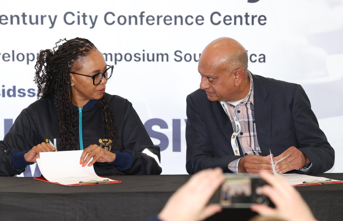 DIRCO_ZA's tweet photo. The #SIDSSA25 kicked off with a media briefing by Deputy Minister Morolong, who provided critical updates and key announcements on South Africa's infrastructure development priorities.
#SIDSSA https://t.co/KsQoCdTLvQ