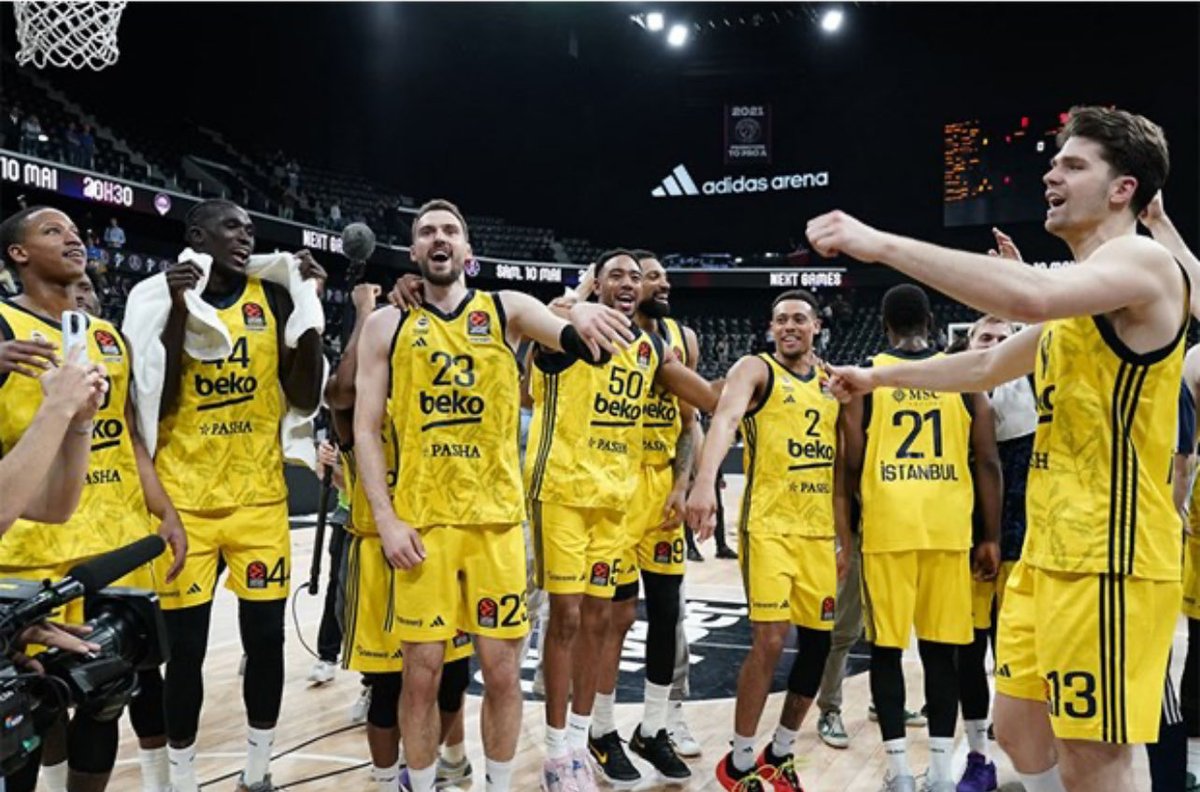 Avrupa’nın en büyüğü. Turkish Airlines Euroleague ‘de 2025 yılı Avrupa şampiyonu olan Fenerbahçe Beko basketbol takımı teknik ekibi ve sporcuları ile tüm Fenerbahçe camiasını tebrik ediyorum.
