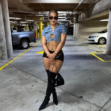 Who doing it like her