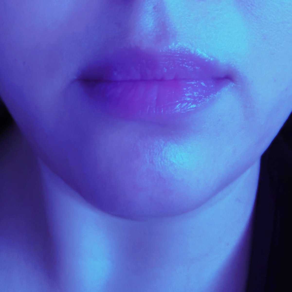 ppleash's tweet photo. No hiding from:

Lip Balm transparency! 

👄Sensory…

Turning Saints &amp; Sinners into…

“The Sea” 🌊 🍷

@SweetieKit89887 https://t.co/6ruweBAFG0