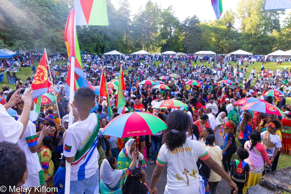 Sharronyemane's tweet photo. The Eritrean event in Seattle has always been huge. But what we witnessed yesterday at Seward Park was truly exceptional. Record-breaking turnout in Seattle, Washington, as for the first time, we recognized over 40 Eritrean graduates and over 27 Eritrean businesses supporting the 34th anniversary of Eritrean Independence Day in Seattle, Washington.Congratulations my beautiful people ♥️🇪🇷 @medhaneSebhatu 
#ERITREA 
#መስመርና_ድርዕና
#Our_Cohesion_Our_Armour
#خطنا_درعنا_المنيـع
#EritreaShinesAt34