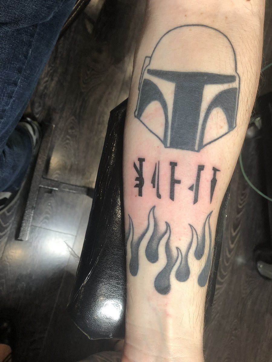 On this date in 1977, STAR WARS was released.

It went on to amass a huge following, tons of merchandise, and a universe that continues to shine to this day. And, I can honestly say it’s had a profound impact on my writing and my life.

Stay golden.

#StarWars #MTFBTW