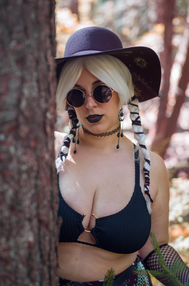 Reddit apparently thinks I’m too “fat” to cosplay Sable. It’s unfortunate their opinions are wrong cause I think I look damn good as Sable ☺️🖤