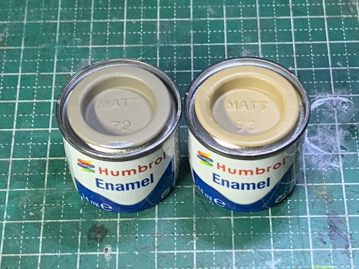 おはようございます。今朝の気温17℃。くもり。月曜日。今週も始まりました。
コメットモケイの津軽森林鉄道協三4.8tDL。ハンブロールで埃色のウェザリングをしました。