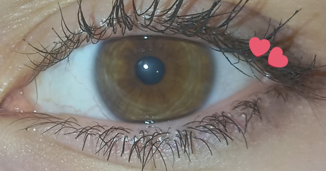 Flormarın maskarası böyle sıyırmadan sürünce bok gibi oluyr