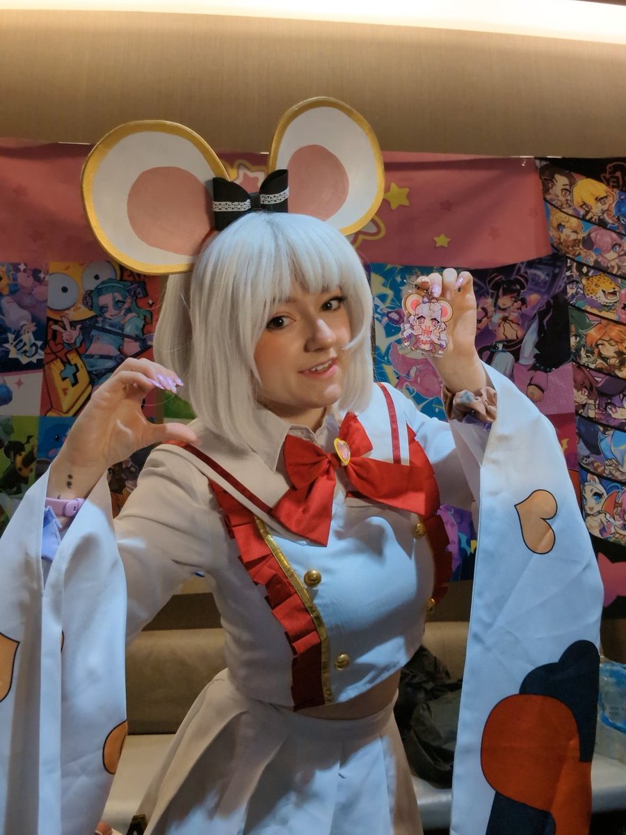 Cosplaying vikala today at <a href="/SpaceDey_/">SPACEDEY 💜 CEO</a> 's booth! 🐁🐁🐁