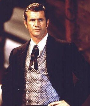 Jorge18994756's tweet image. Hoy nació #SteveCochran al que siempre le he encontrado cierto parecido con #MelGibson #VueltaALaVida #ParecidosRazonables