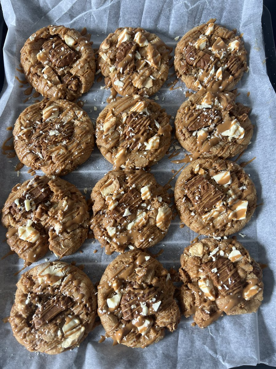 _Cydania's tweet photo. My cookies >>>> https://t.co/99NlPAfACz