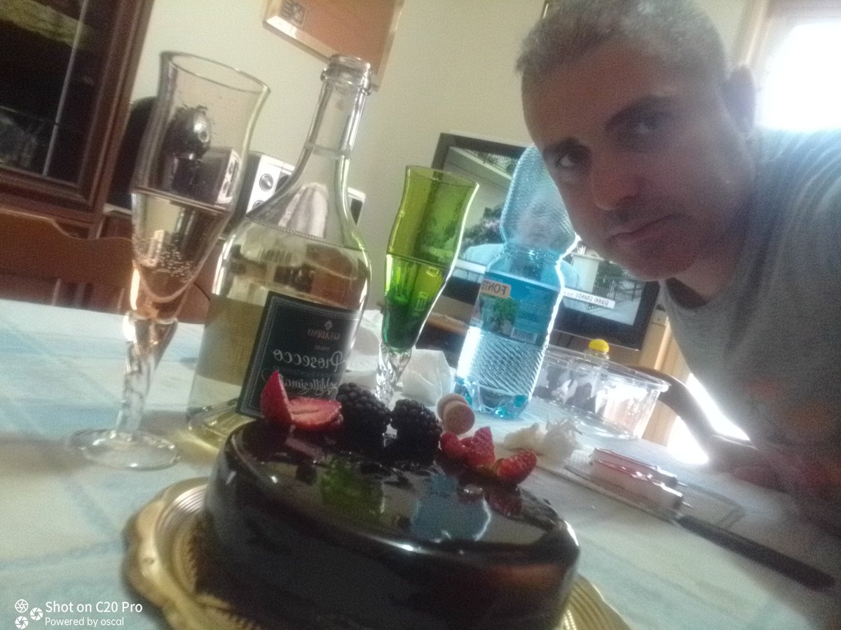 capitanzio's tweet photo. #birthday 
#41
#dad https://t.co/VblKGD5Heb